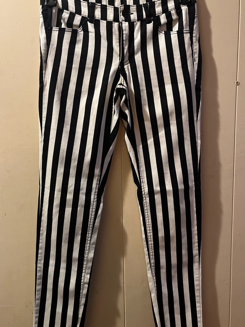 Vintage Goth, Punk Beetle-Juice style Skinny Jeans. Divided. Size 8 Never Worn!